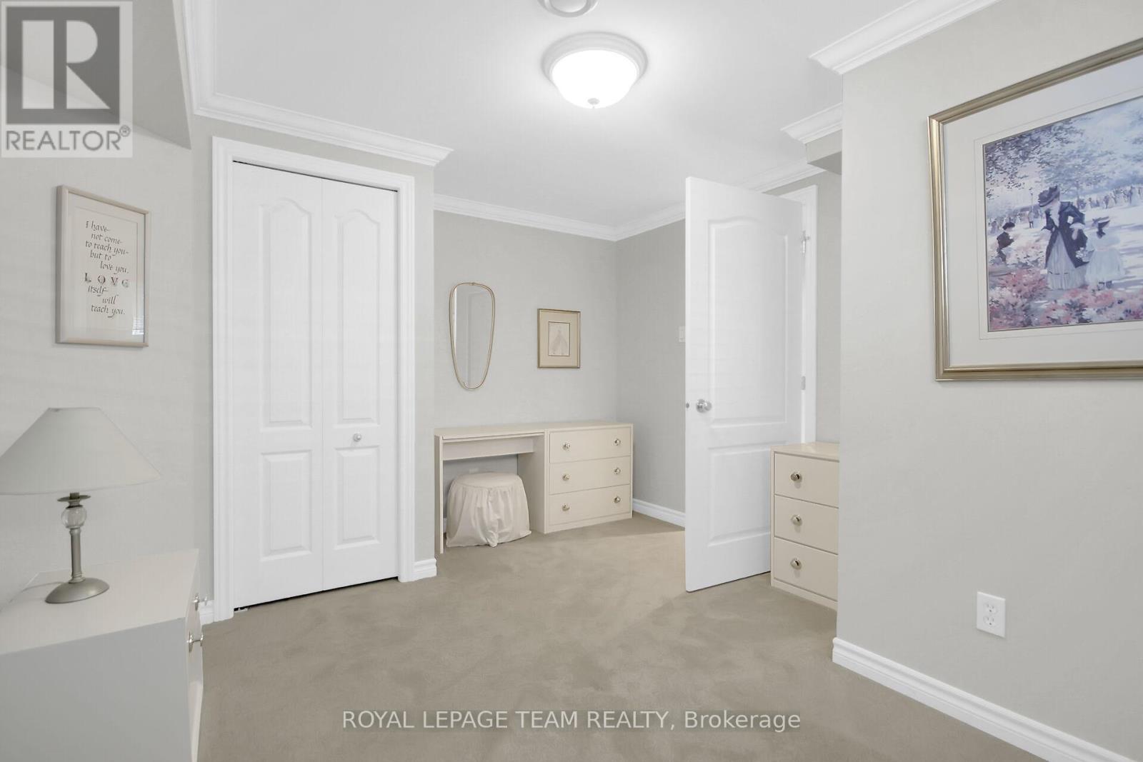 35 Fieldcrest Avenue