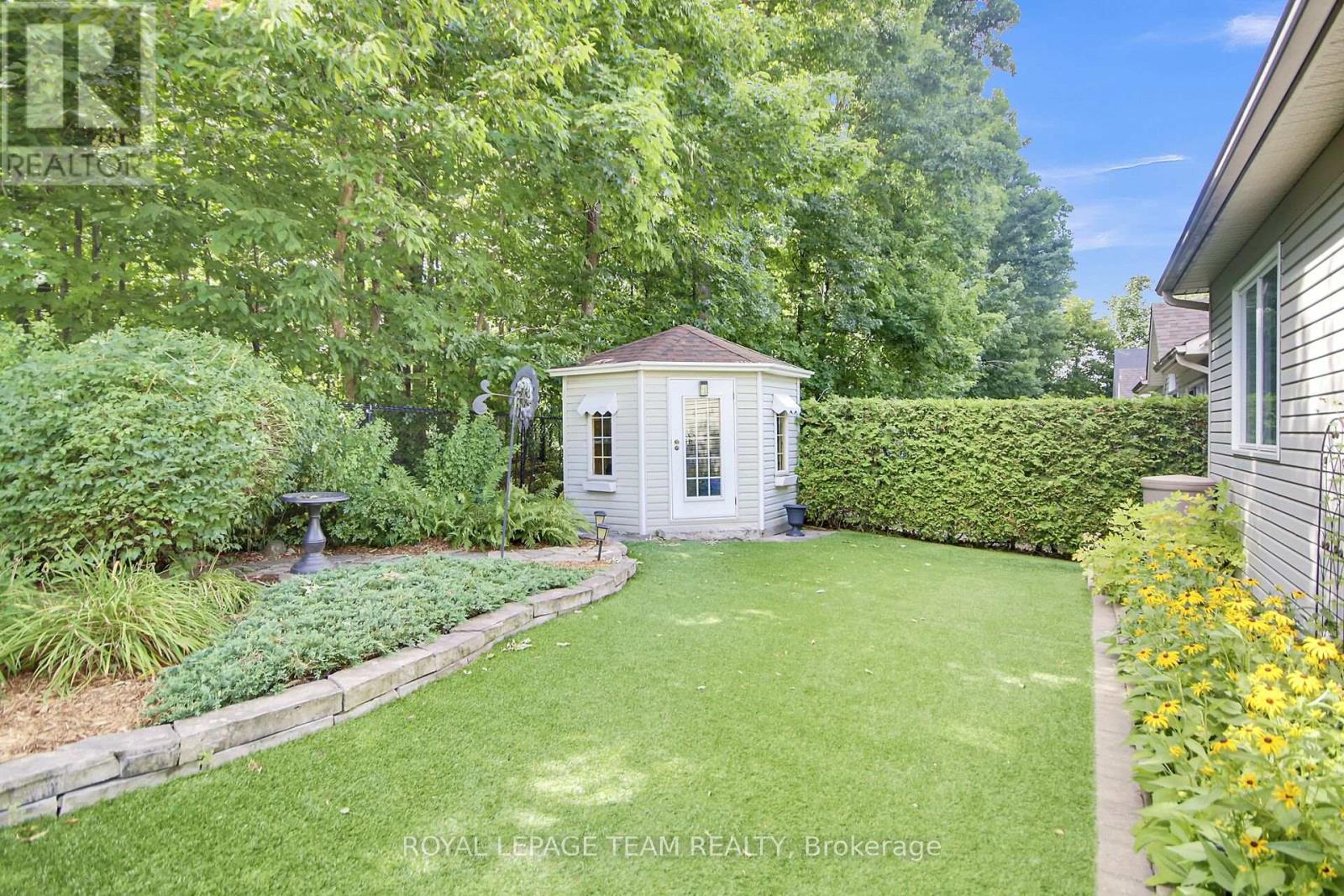 35 Fieldcrest Avenue