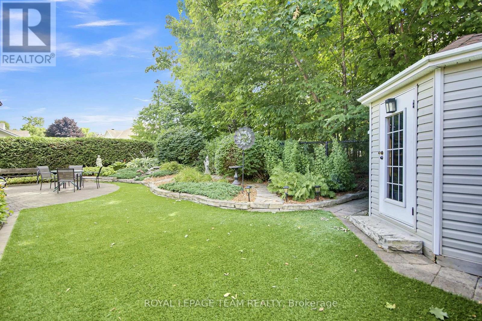 35 Fieldcrest Avenue