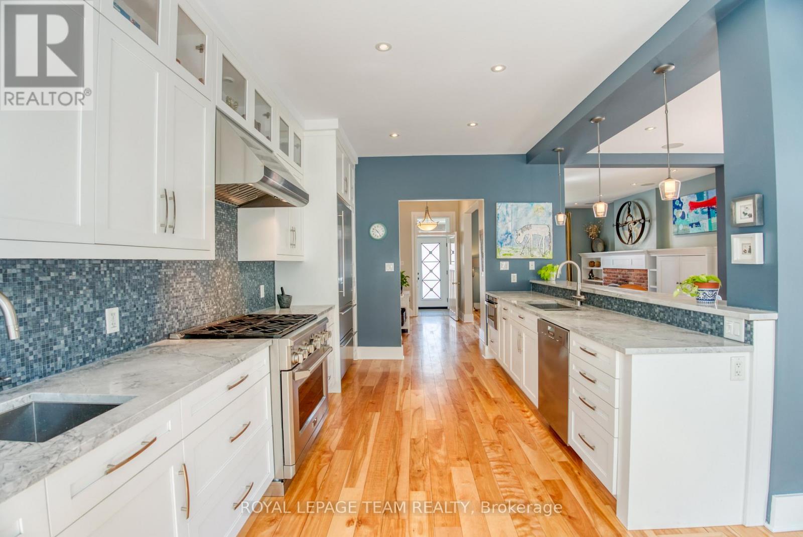 22 Rosebery Avenue
