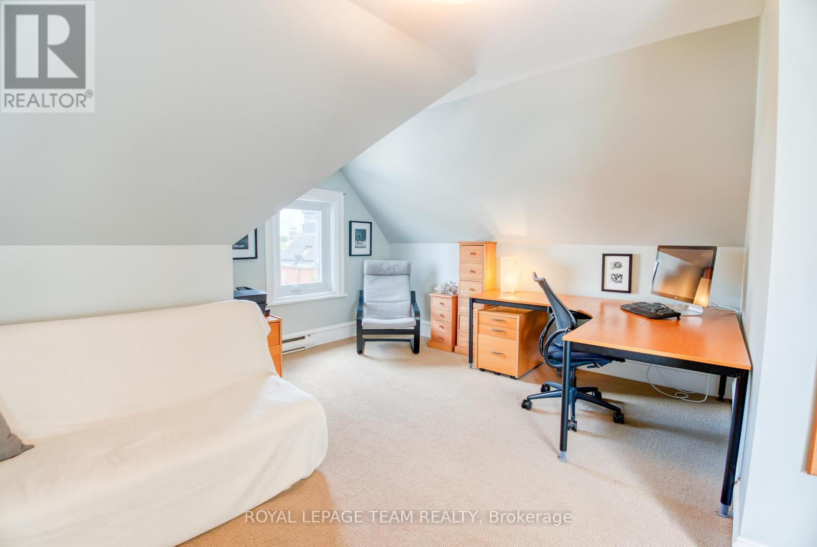 22 Rosebery Avenue