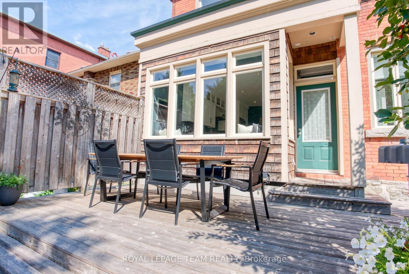 22 Rosebery Avenue