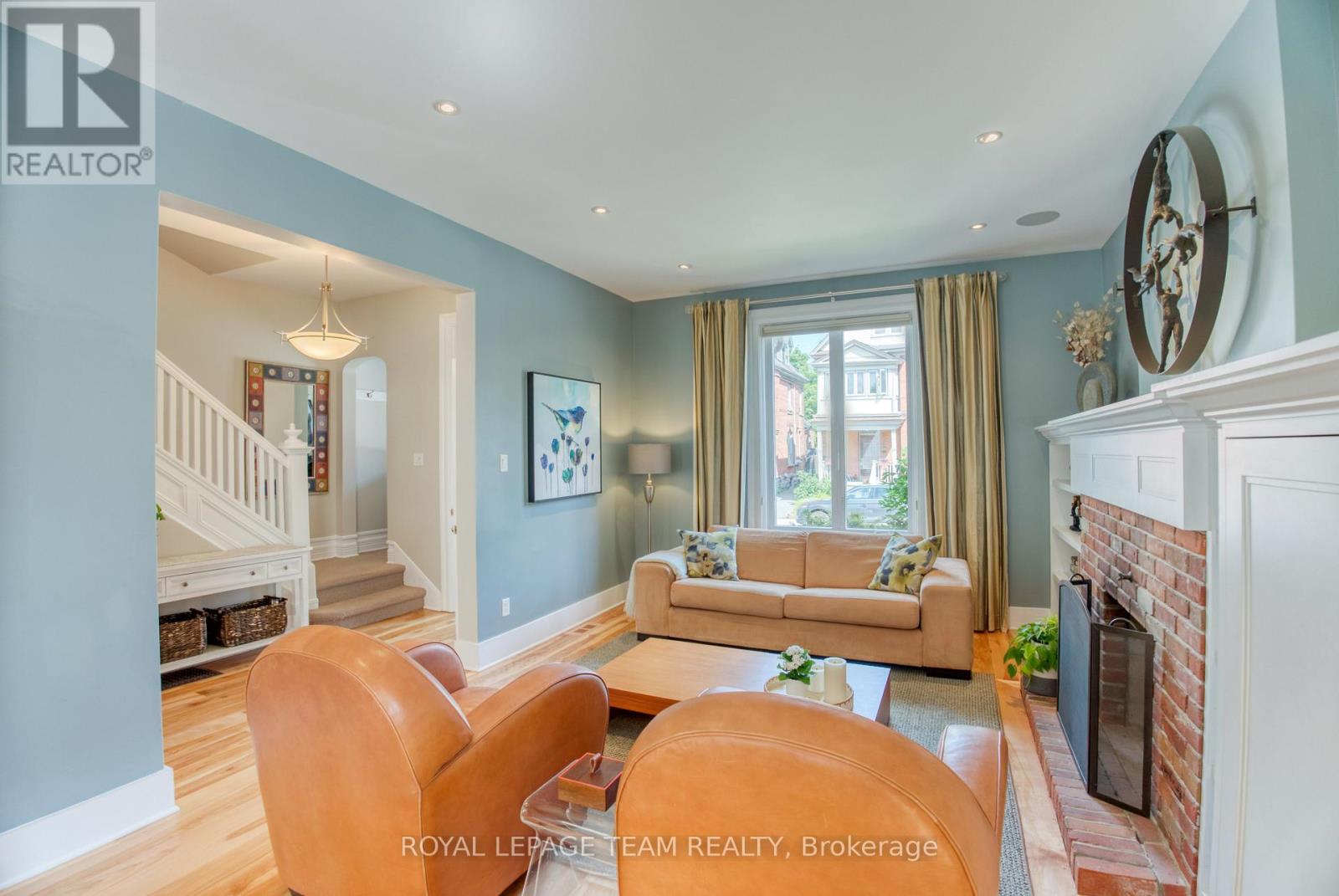 22 Rosebery Avenue