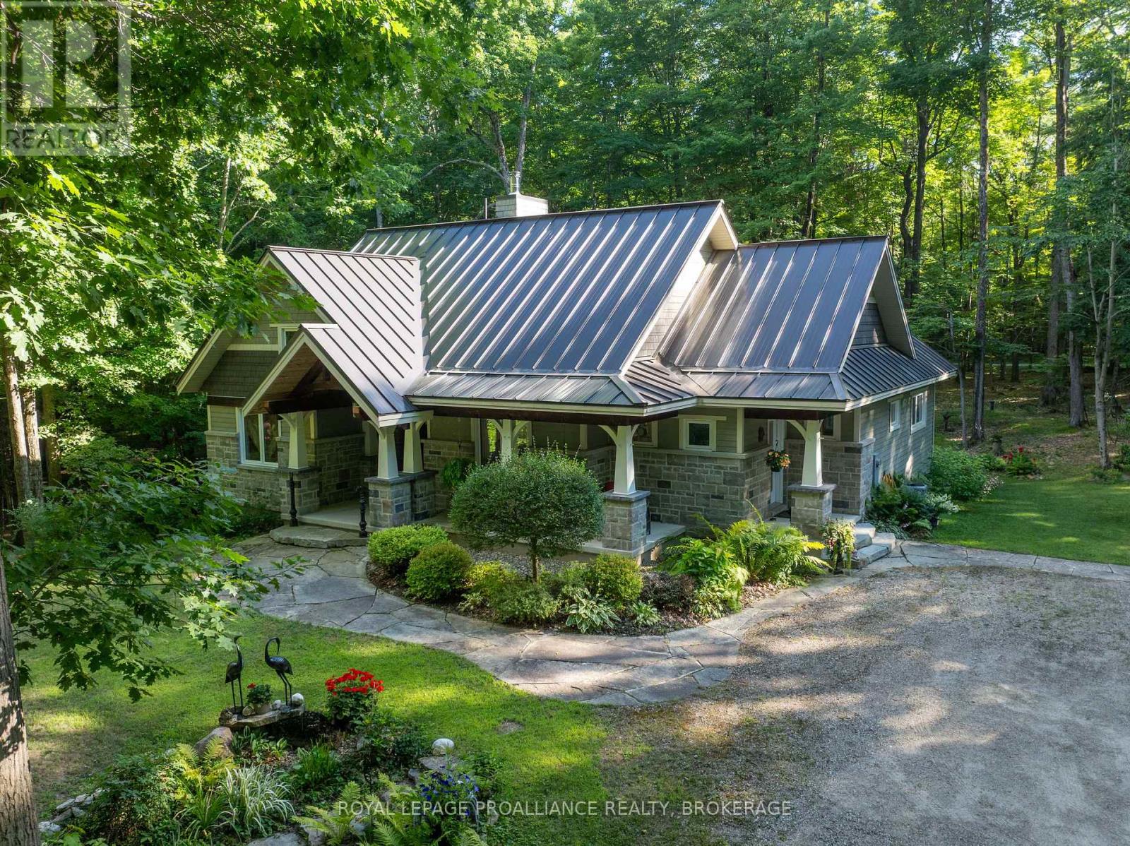 141 Maplebush Trail