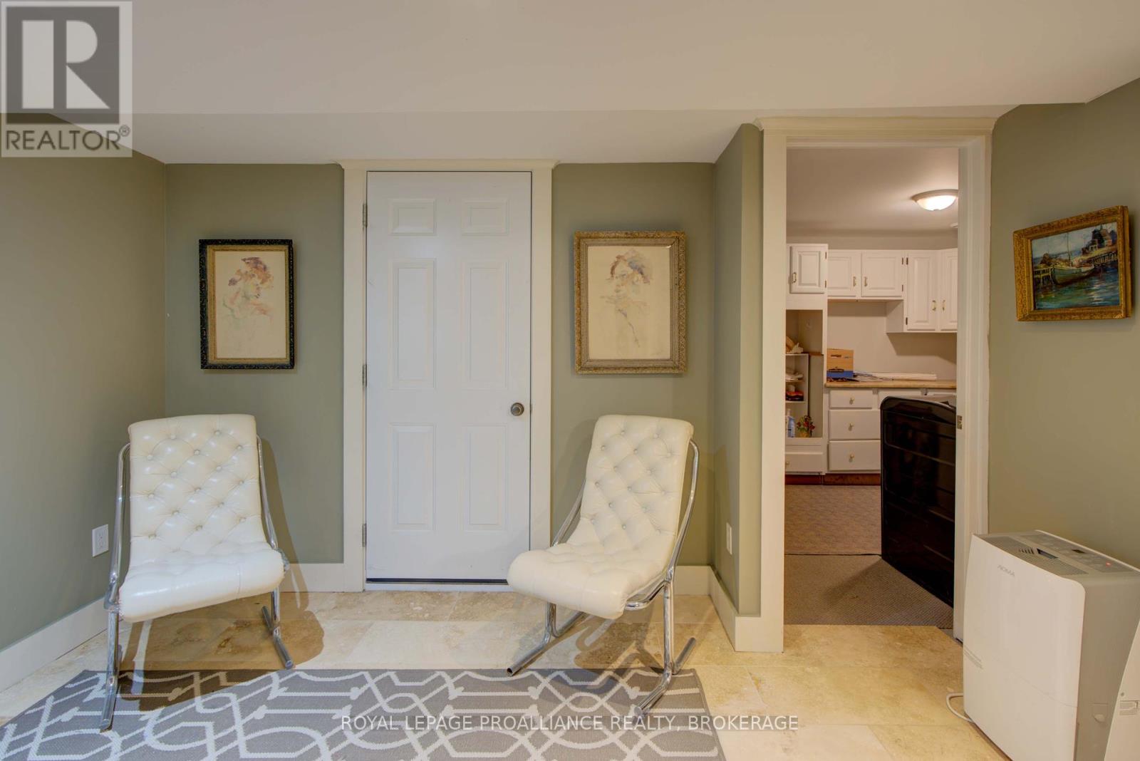 141 Maplebush Trail