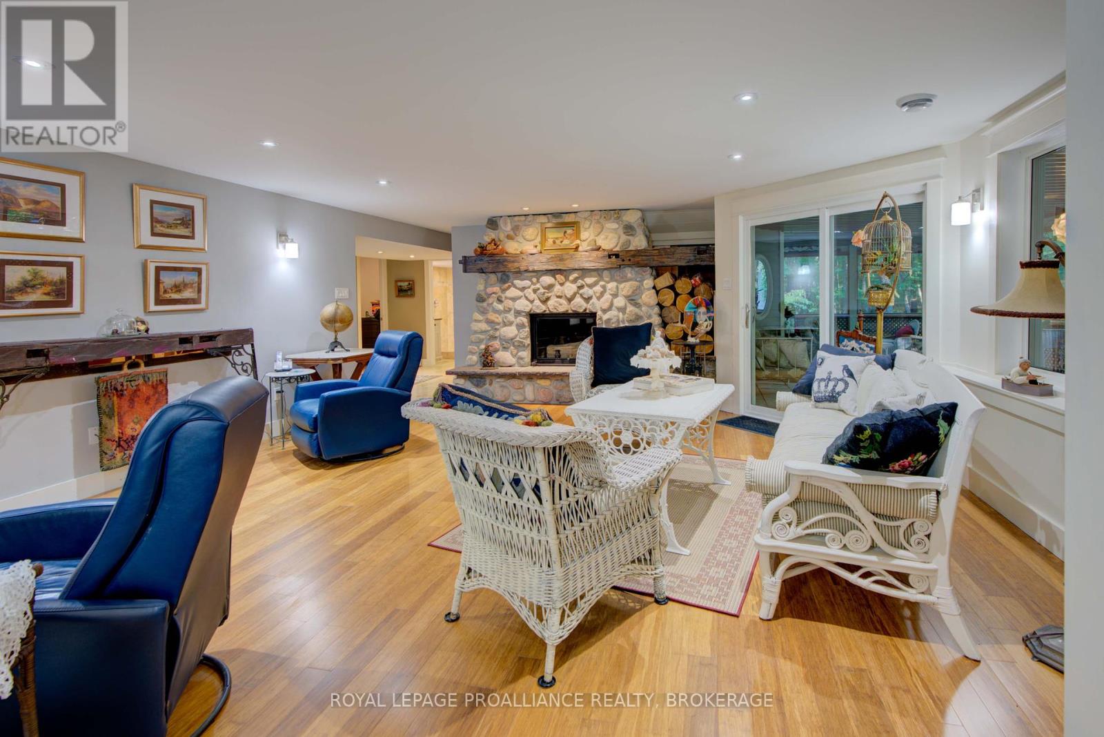141 Maplebush Trail