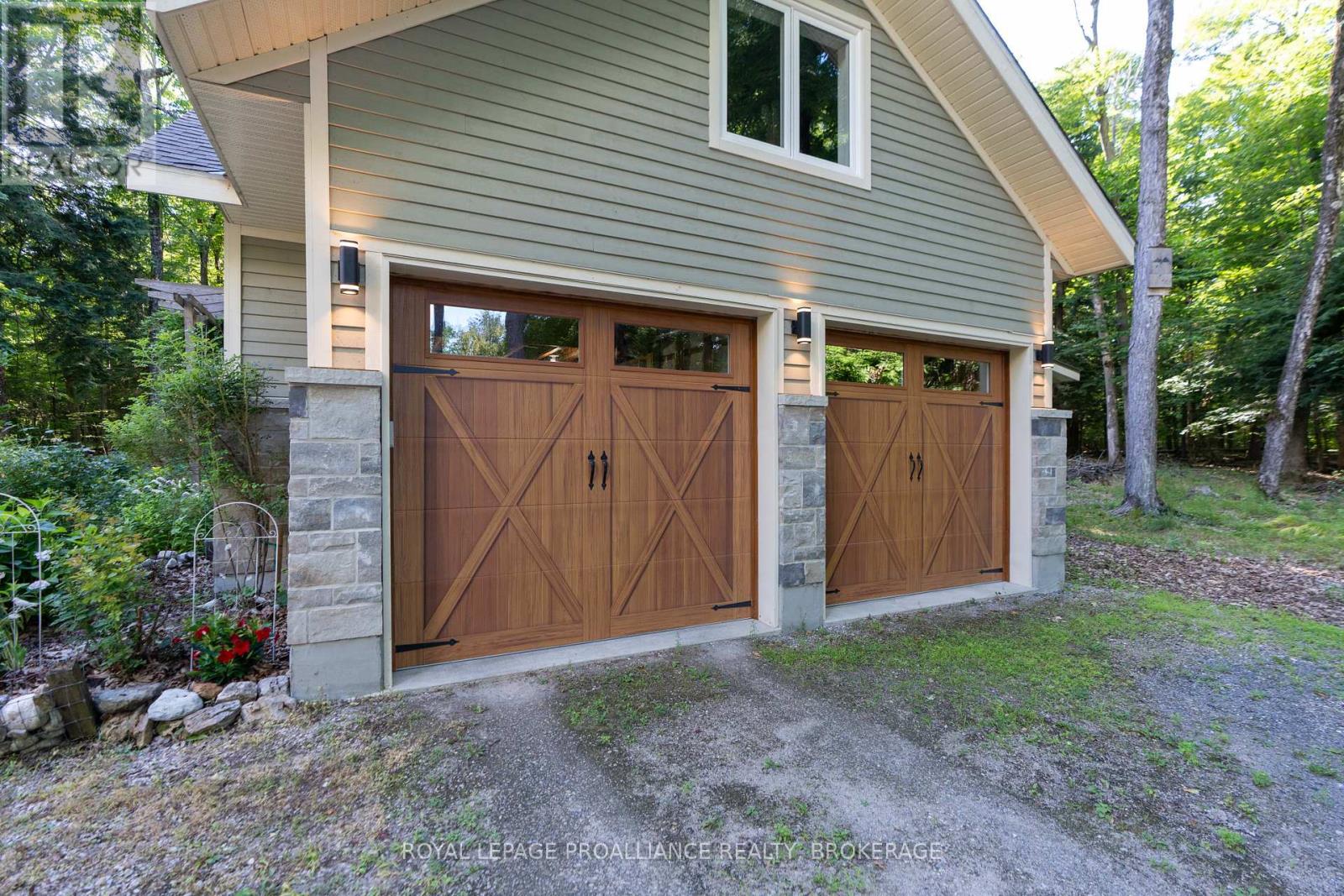 141 Maplebush Trail