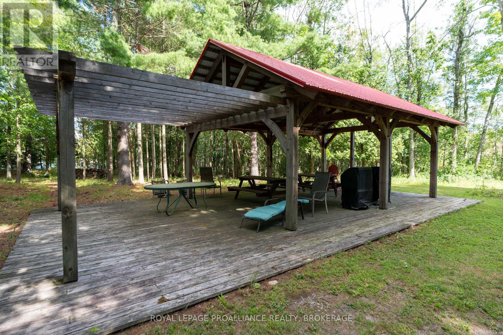 141 Maplebush Trail