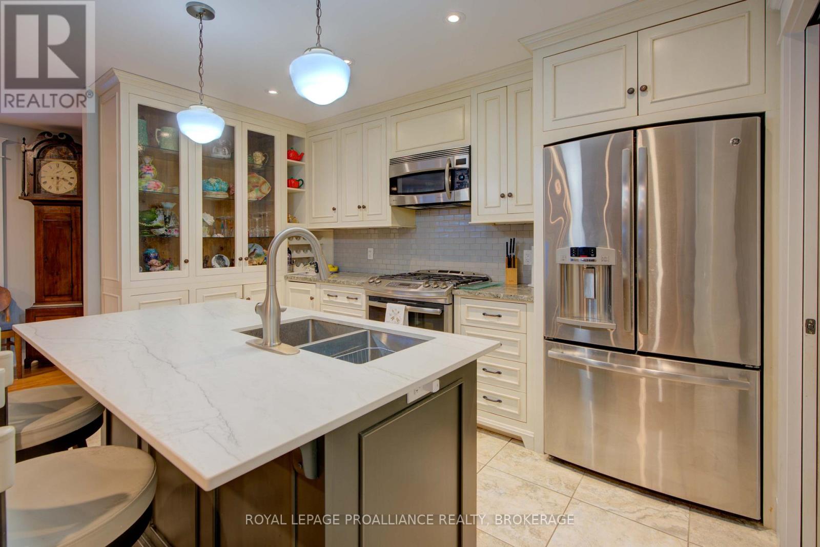 141 Maplebush Trail