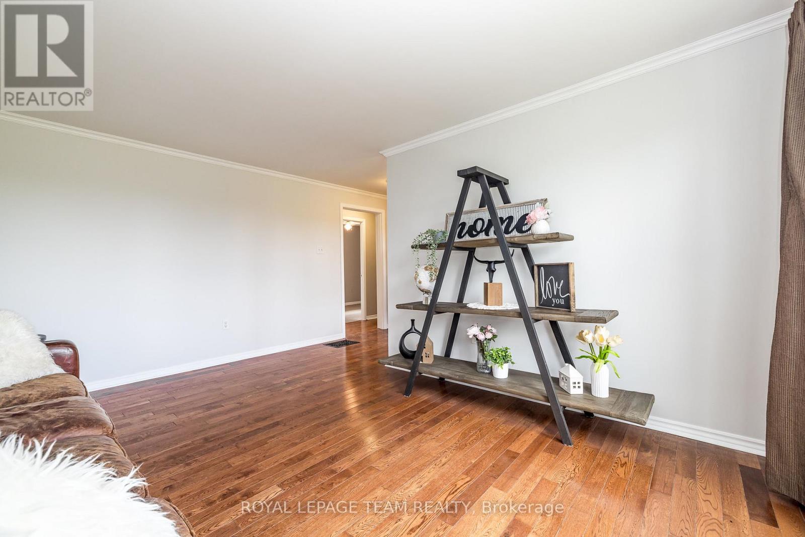 1234 Kinburn Side Road