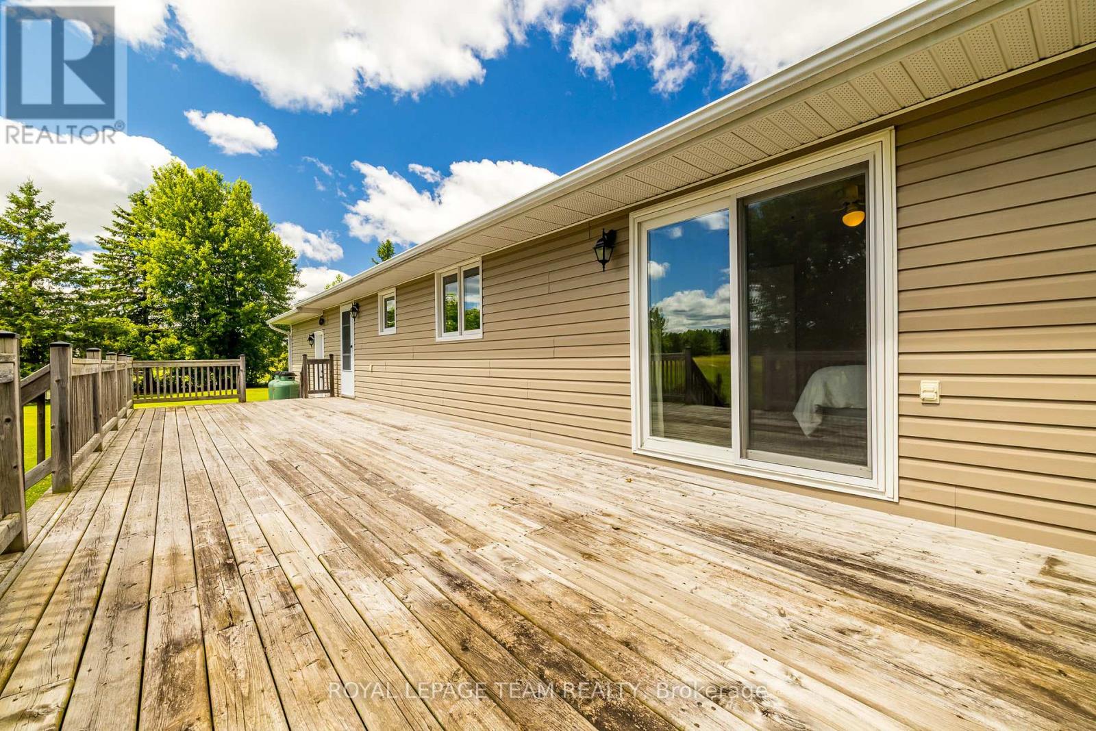 1234 Kinburn Side Road