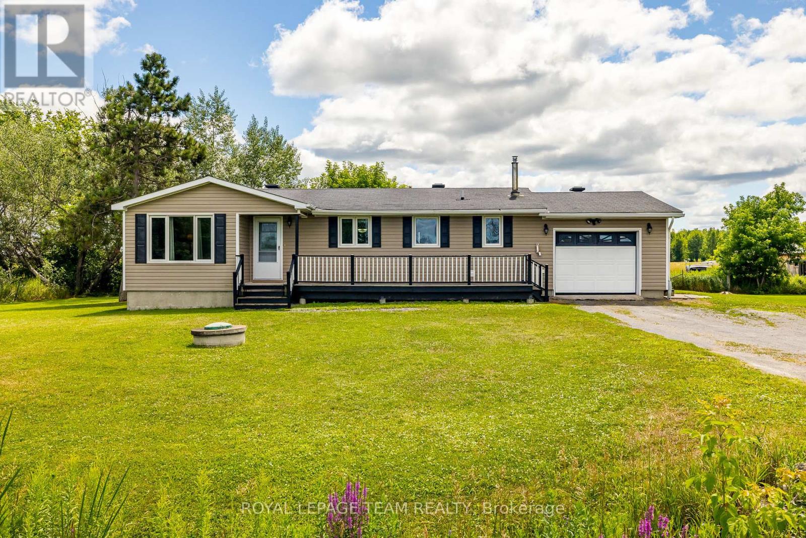 1234 Kinburn Side Road