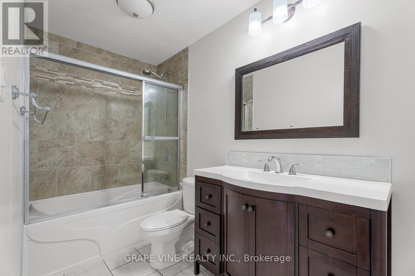55 - 82 Chimo Drive