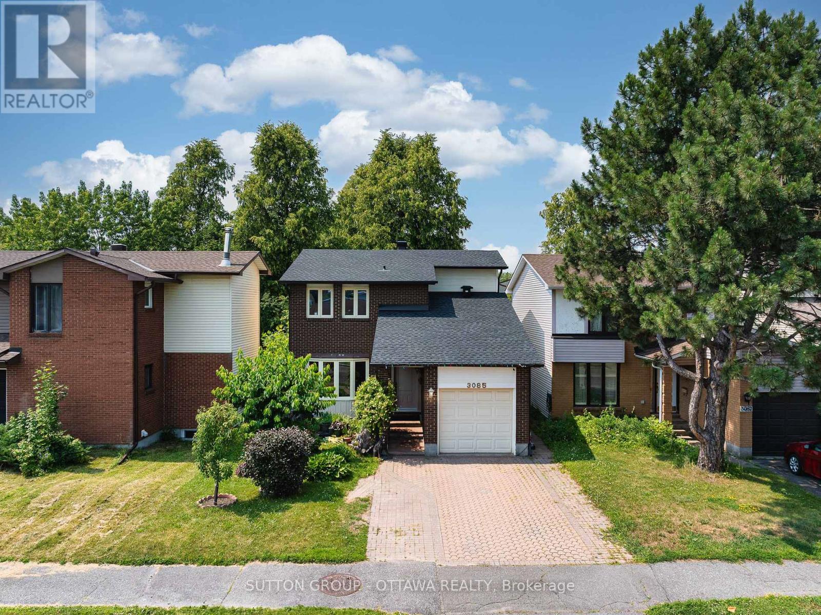 3085 Uplands Drive