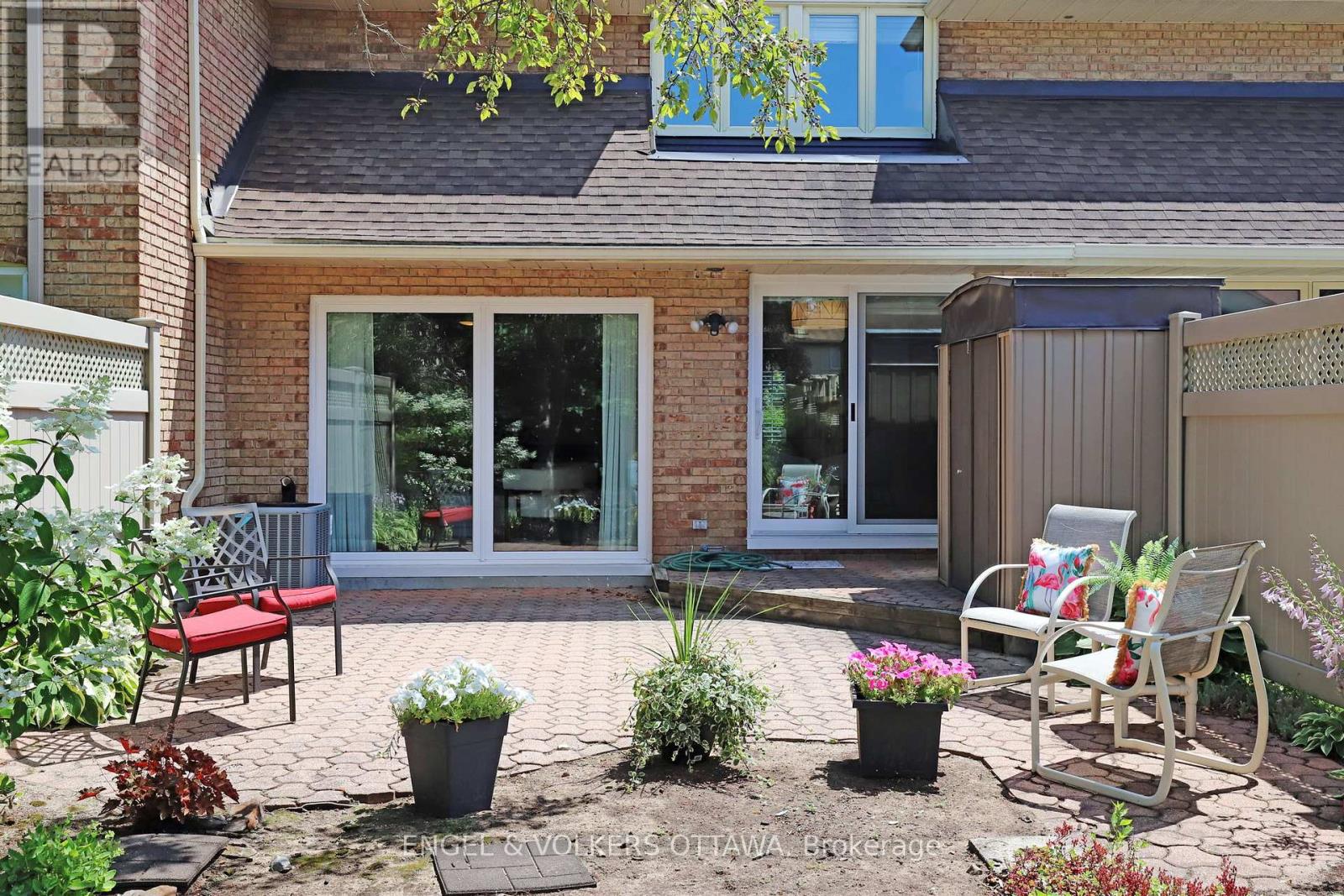 29 Chatsworth Crescent