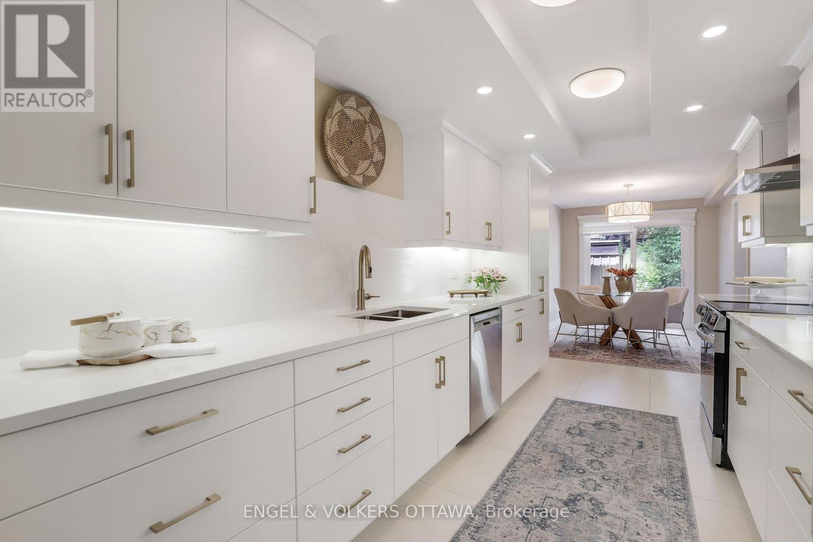 29 Chatsworth Crescent