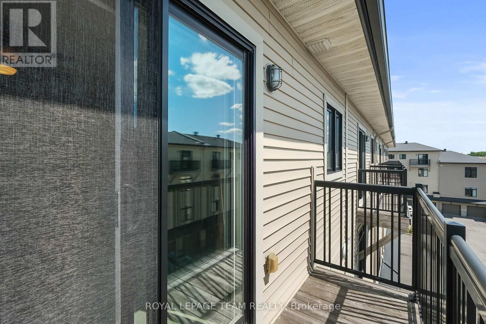 220 Pembina Private