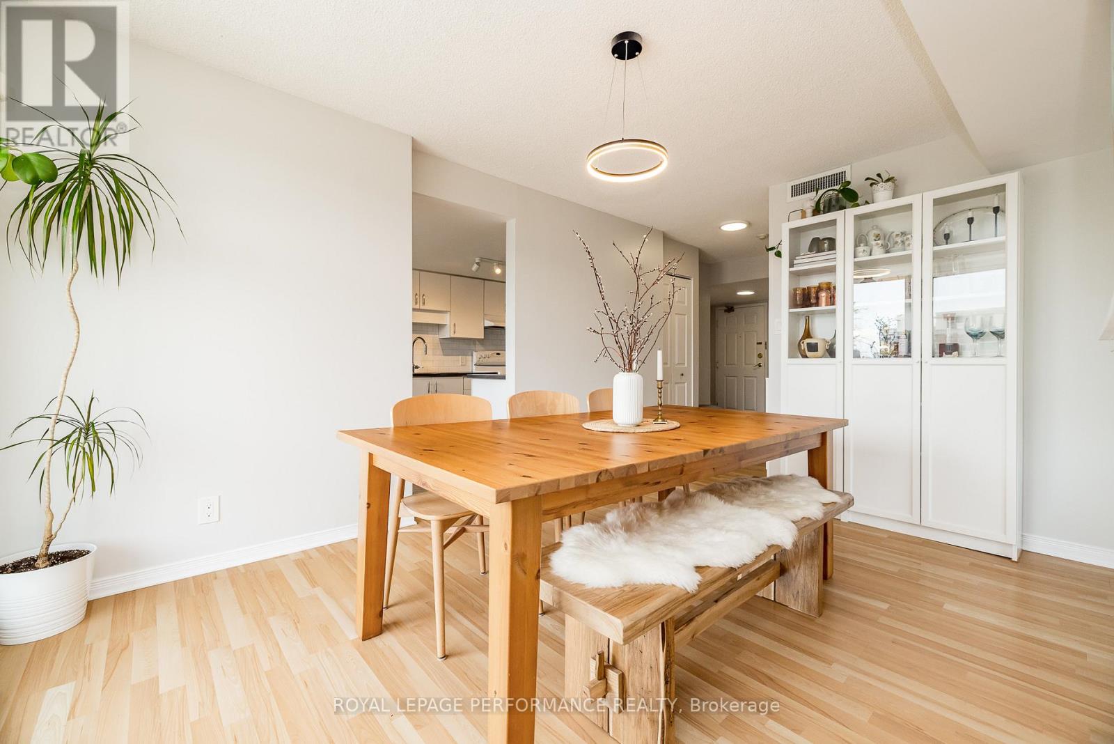 503 - 344 Waverley Street