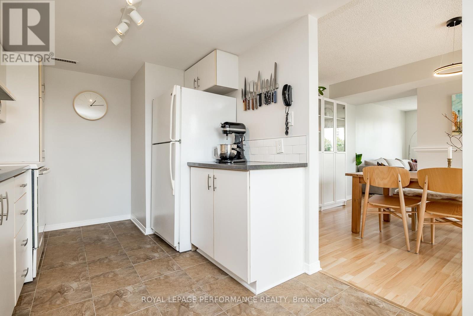 503 - 344 Waverley Street