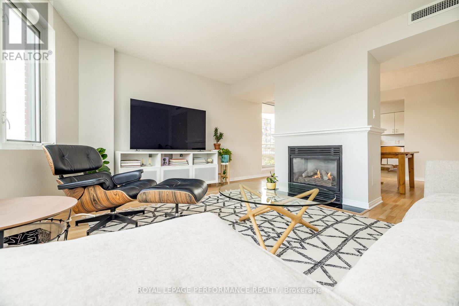 503 - 344 Waverley Street