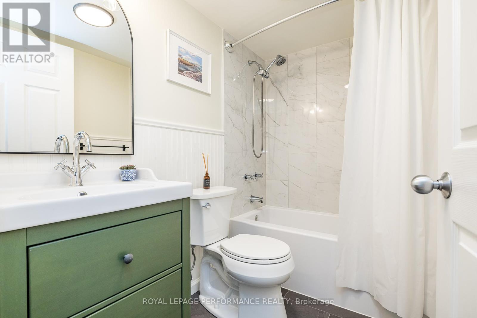 503 - 344 Waverley Street