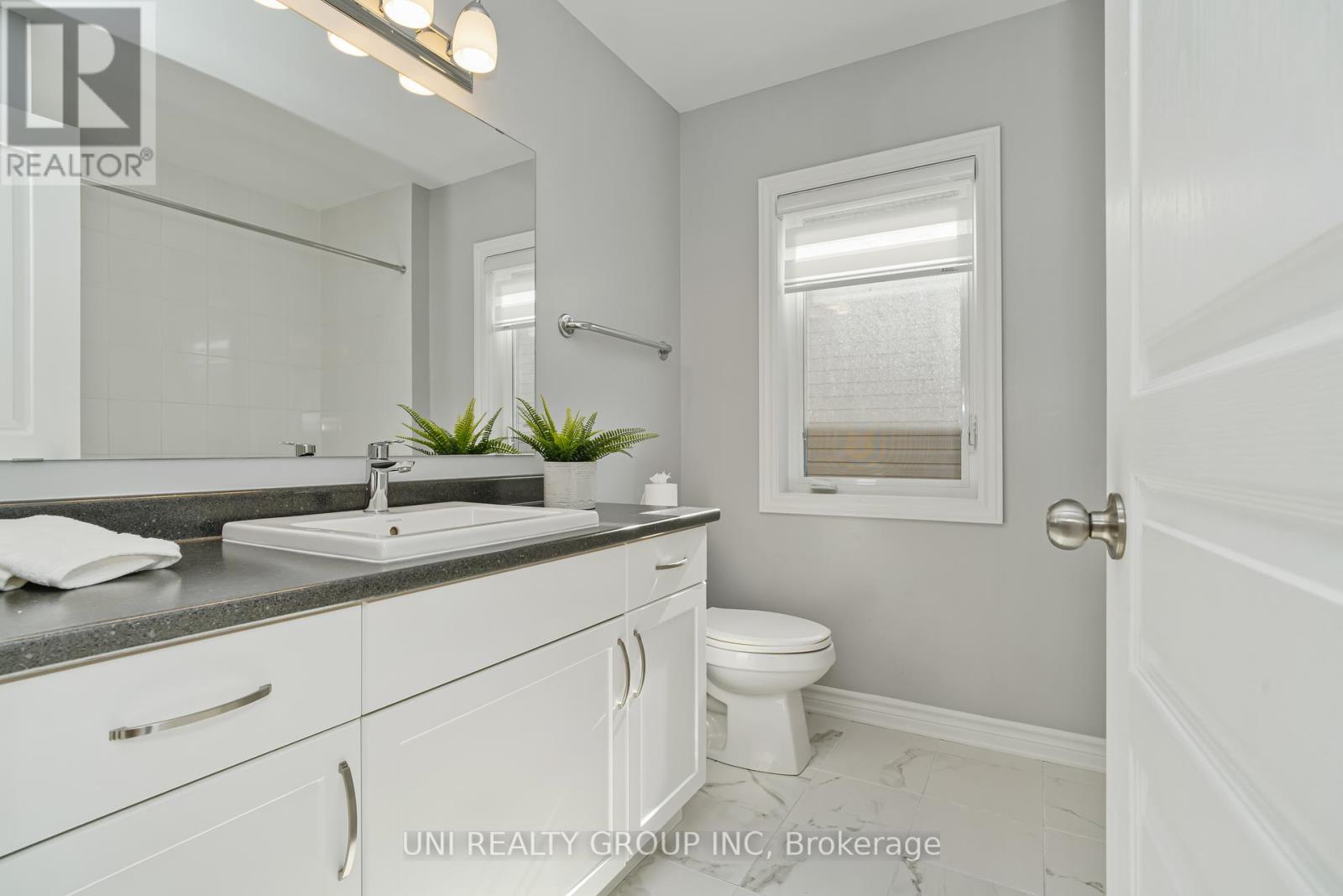 172 Cambie Road