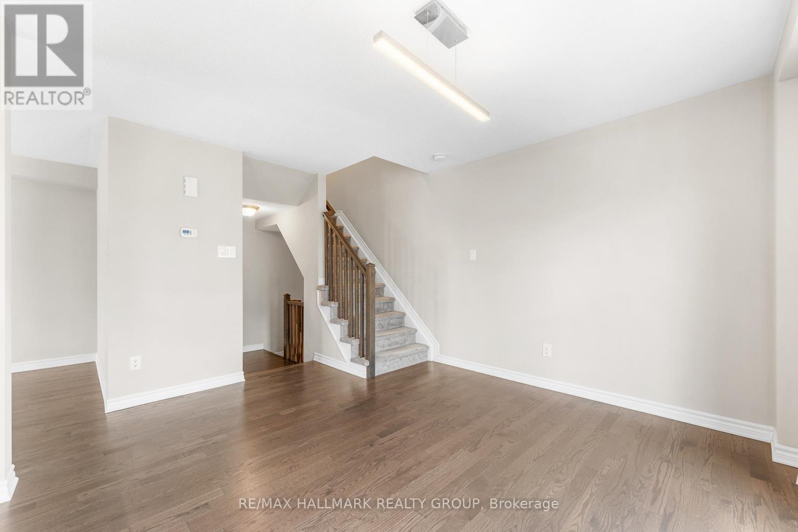 799 Mayfly Crescent