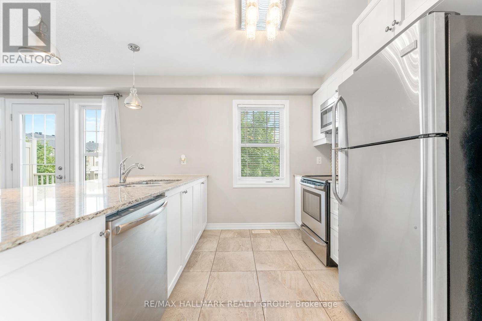 799 Mayfly Crescent