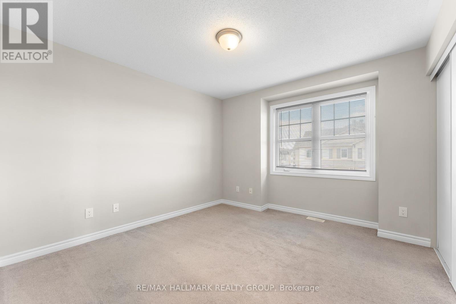799 Mayfly Crescent