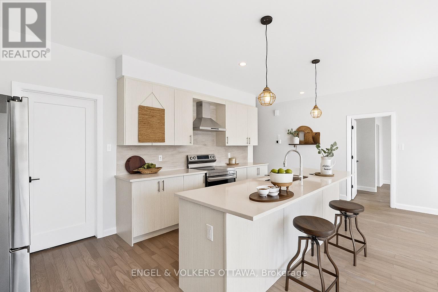 808 Companion Crescent