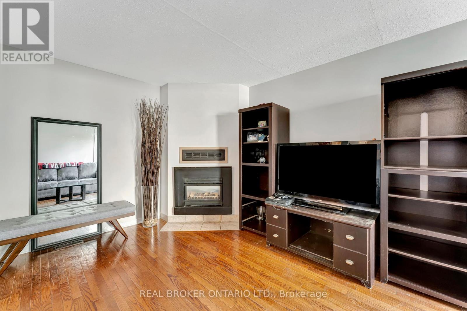 433 Duvernay Drive