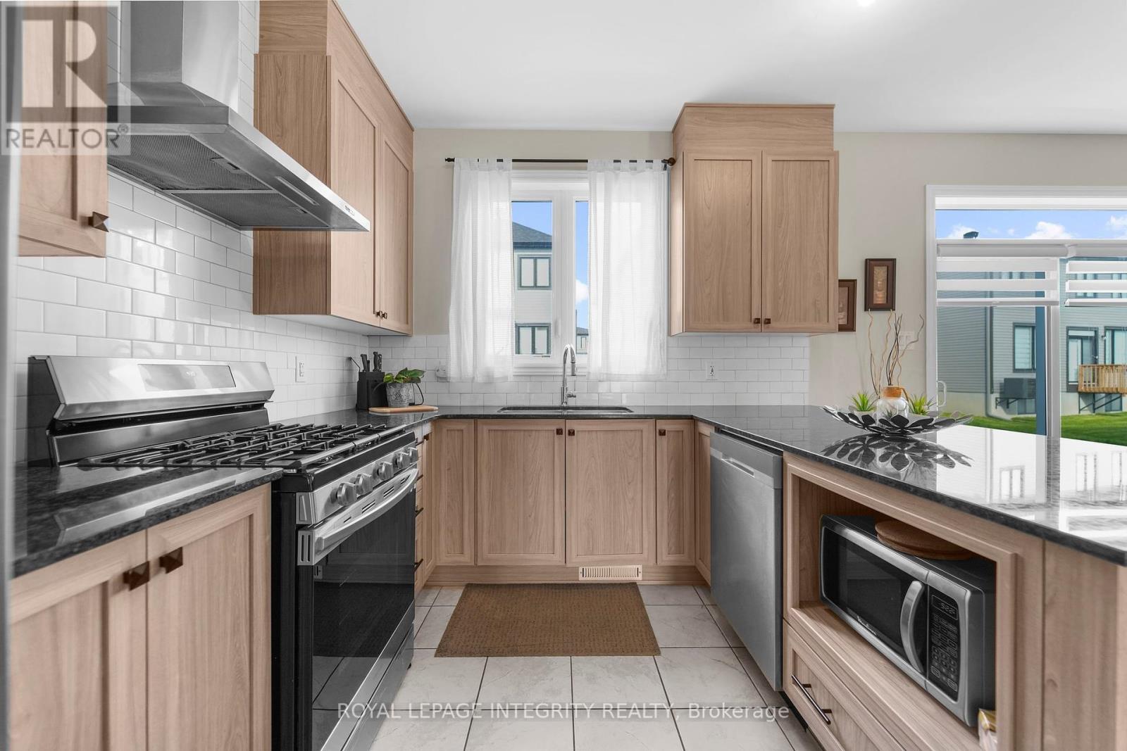 724 Vennecy Terrace
