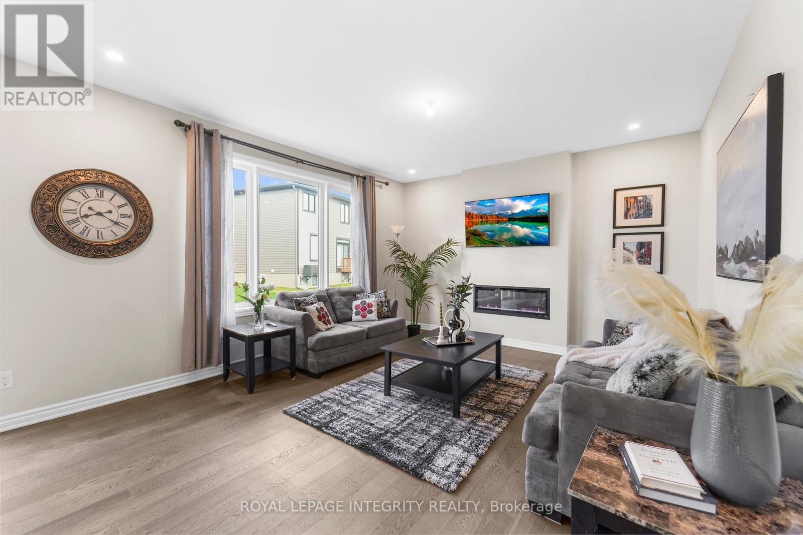 724 Vennecy Terrace