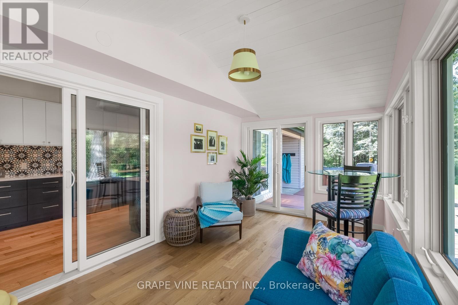6486 Woodland Place