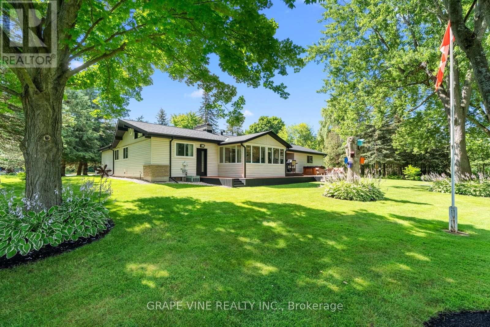 6486 Woodland Place