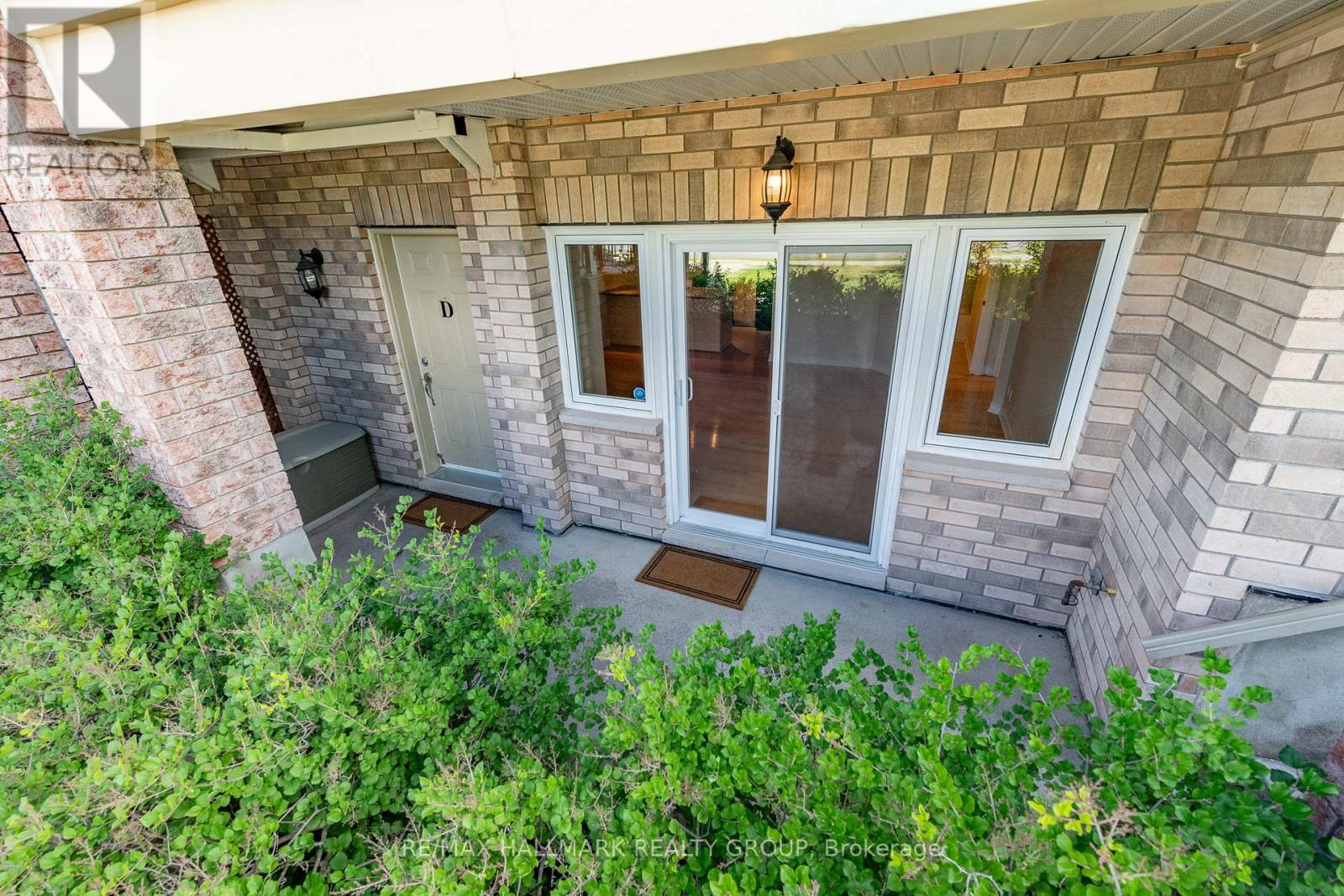 D - 1101 Stittsville Main Street