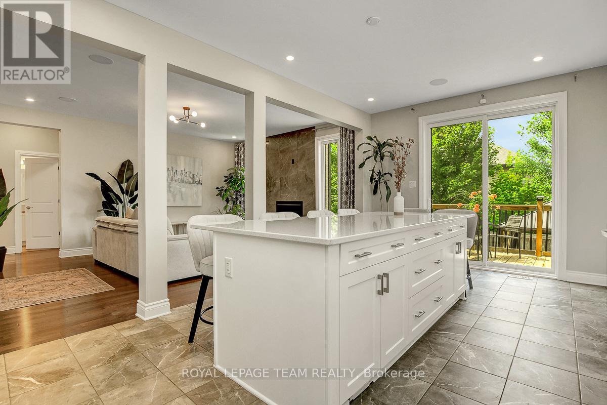 879 Percival Crescent