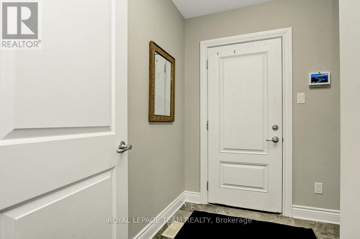 879 Percival Crescent