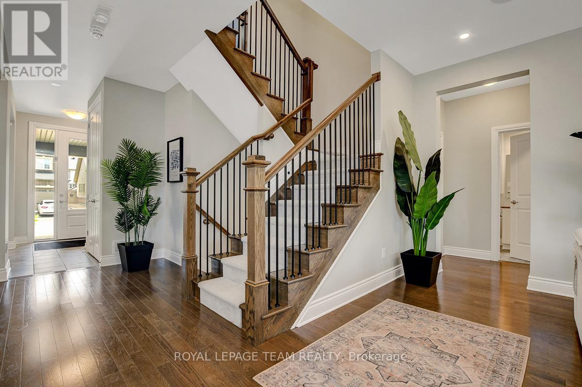 879 Percival Crescent