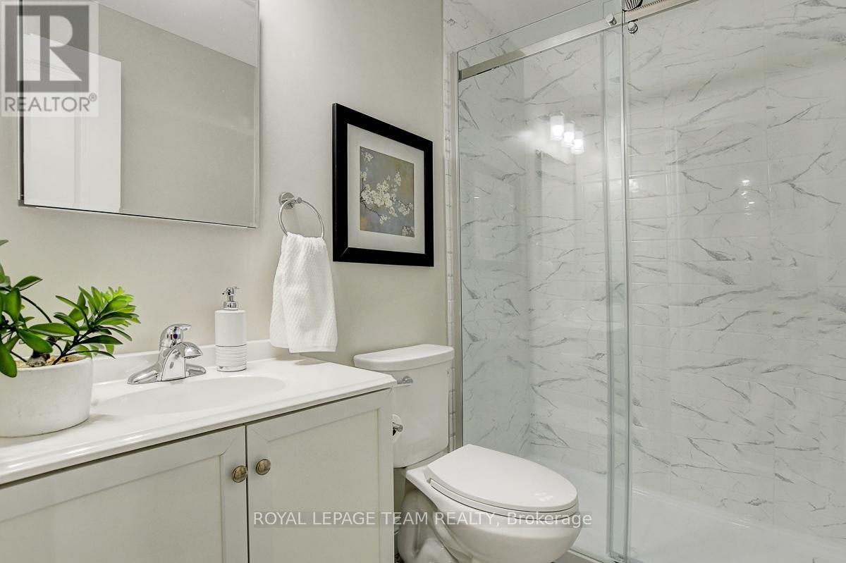 879 Percival Crescent