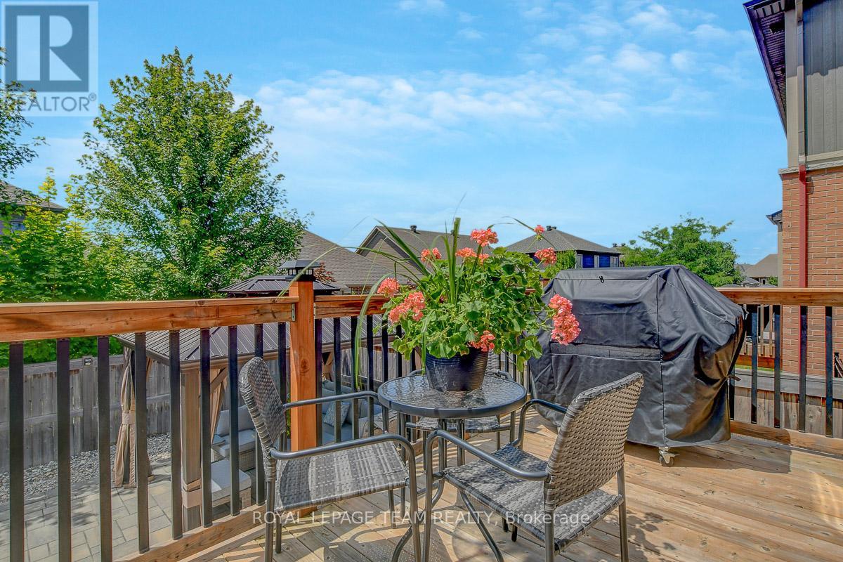 879 Percival Crescent