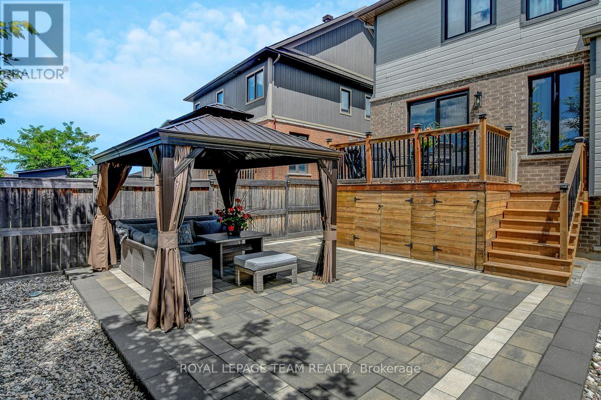 879 Percival Crescent