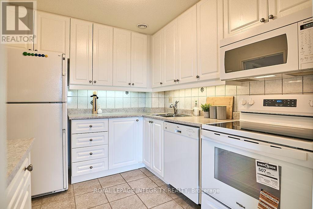 604 - 20 Chesterton Drive