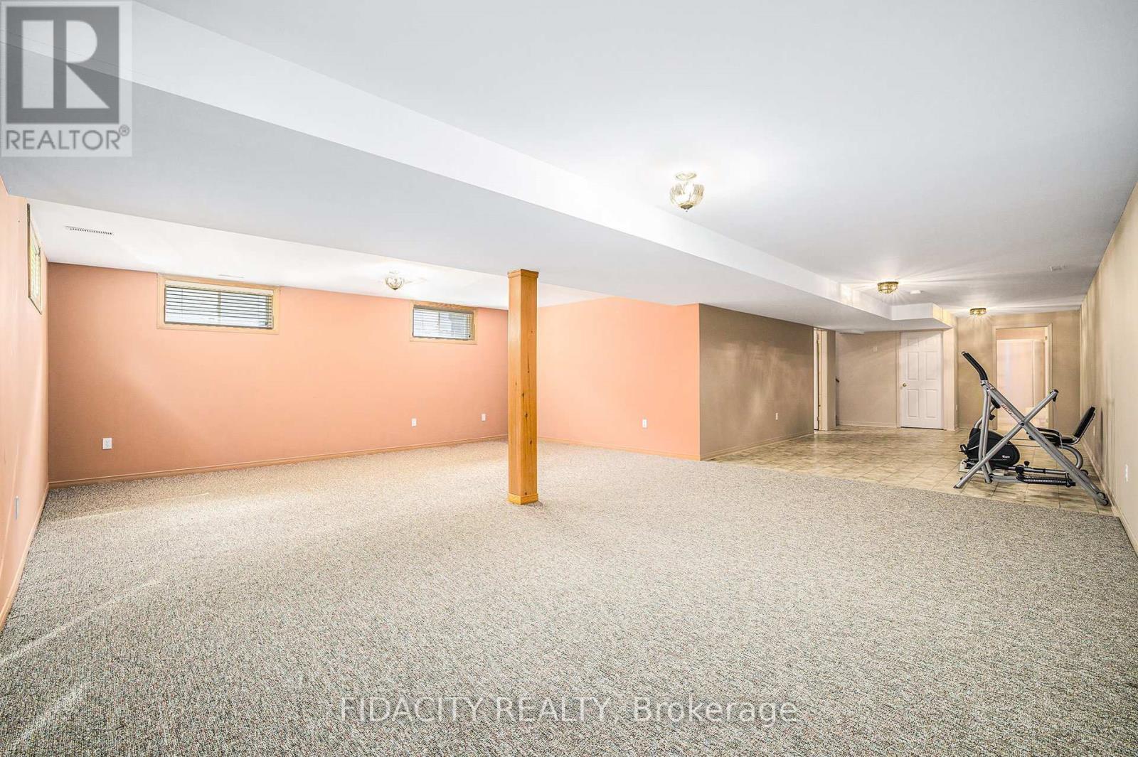 616 Clothier Street E