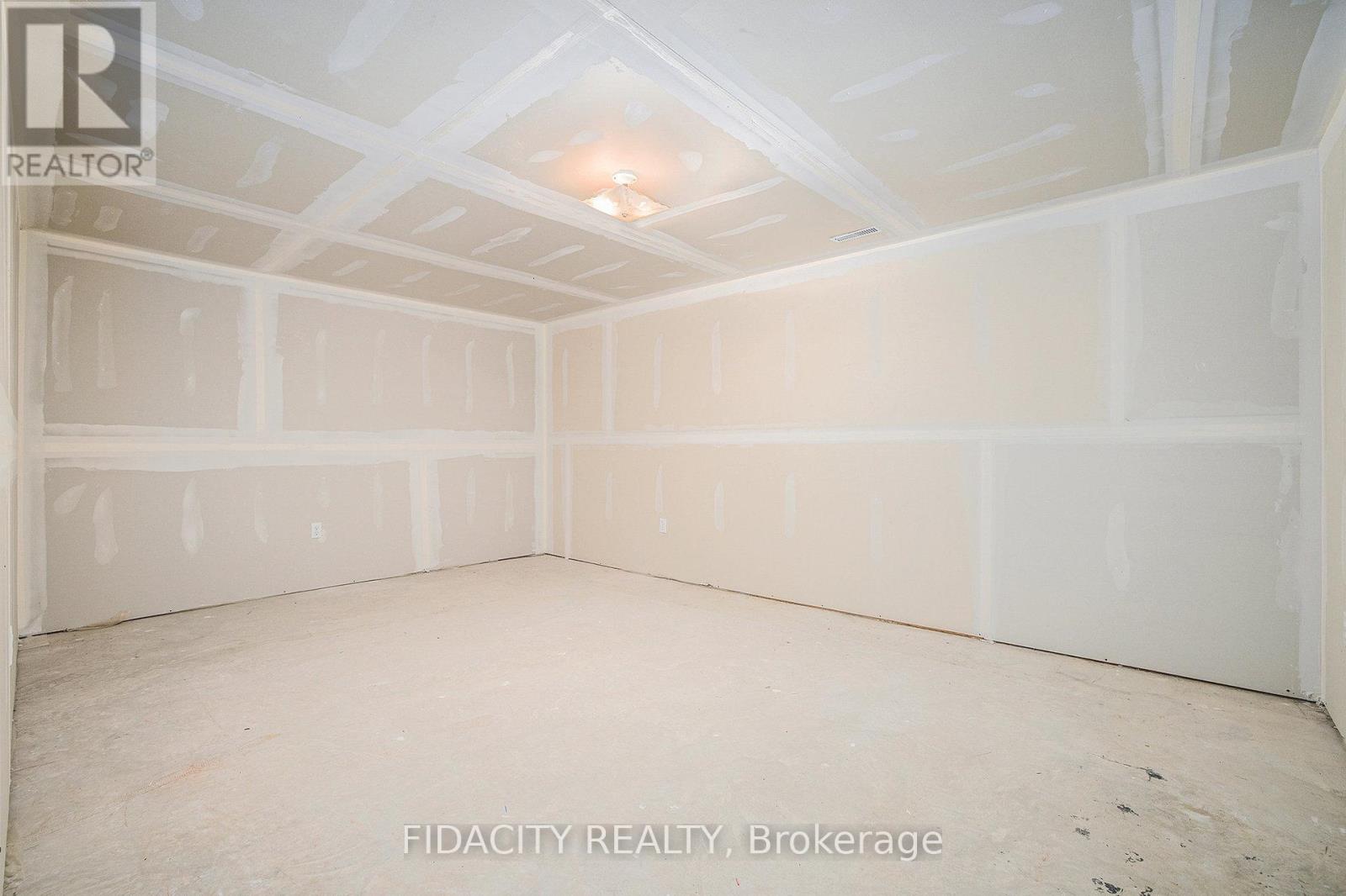 616 Clothier Street E
