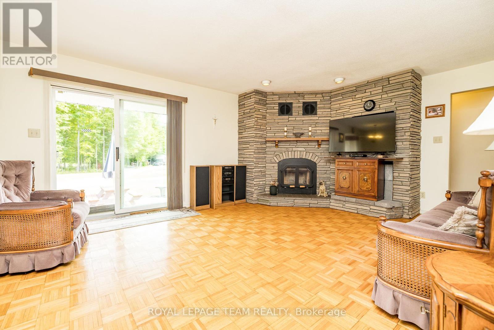 634 David Manchester Road