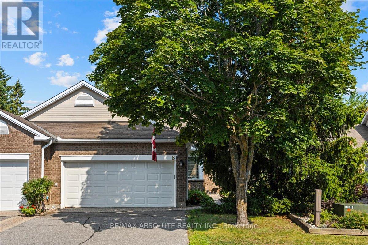 8 Pine Needles Court