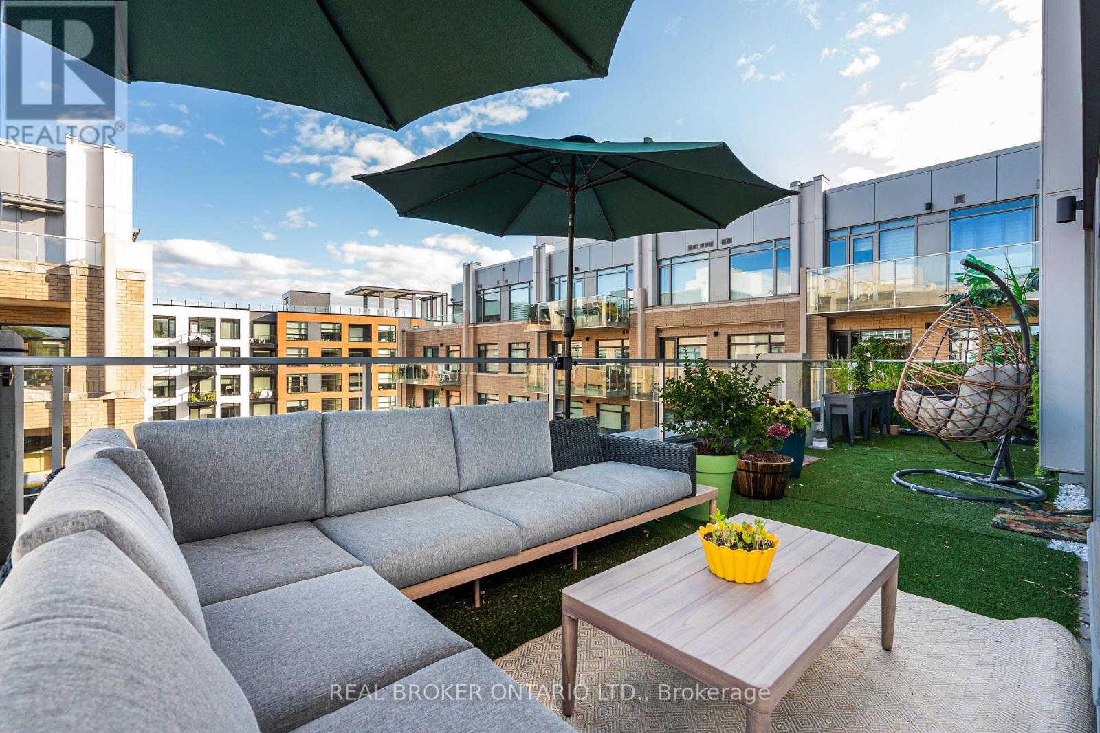 501 - 60 Springhurst Avenue