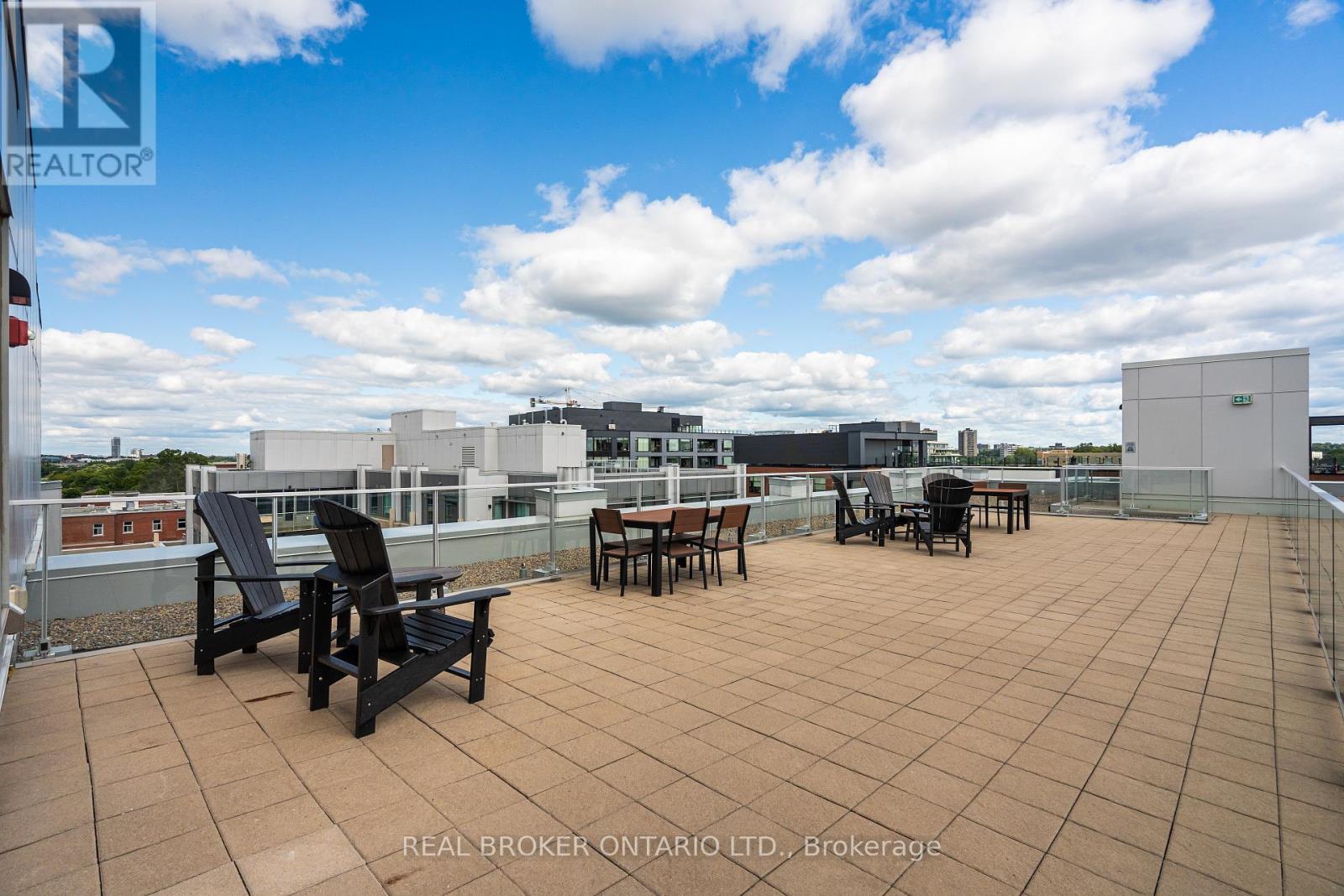 501 - 60 Springhurst Avenue