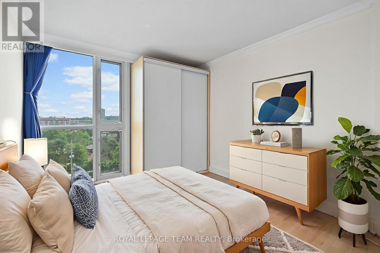 1103 - 1025 Richmond Road